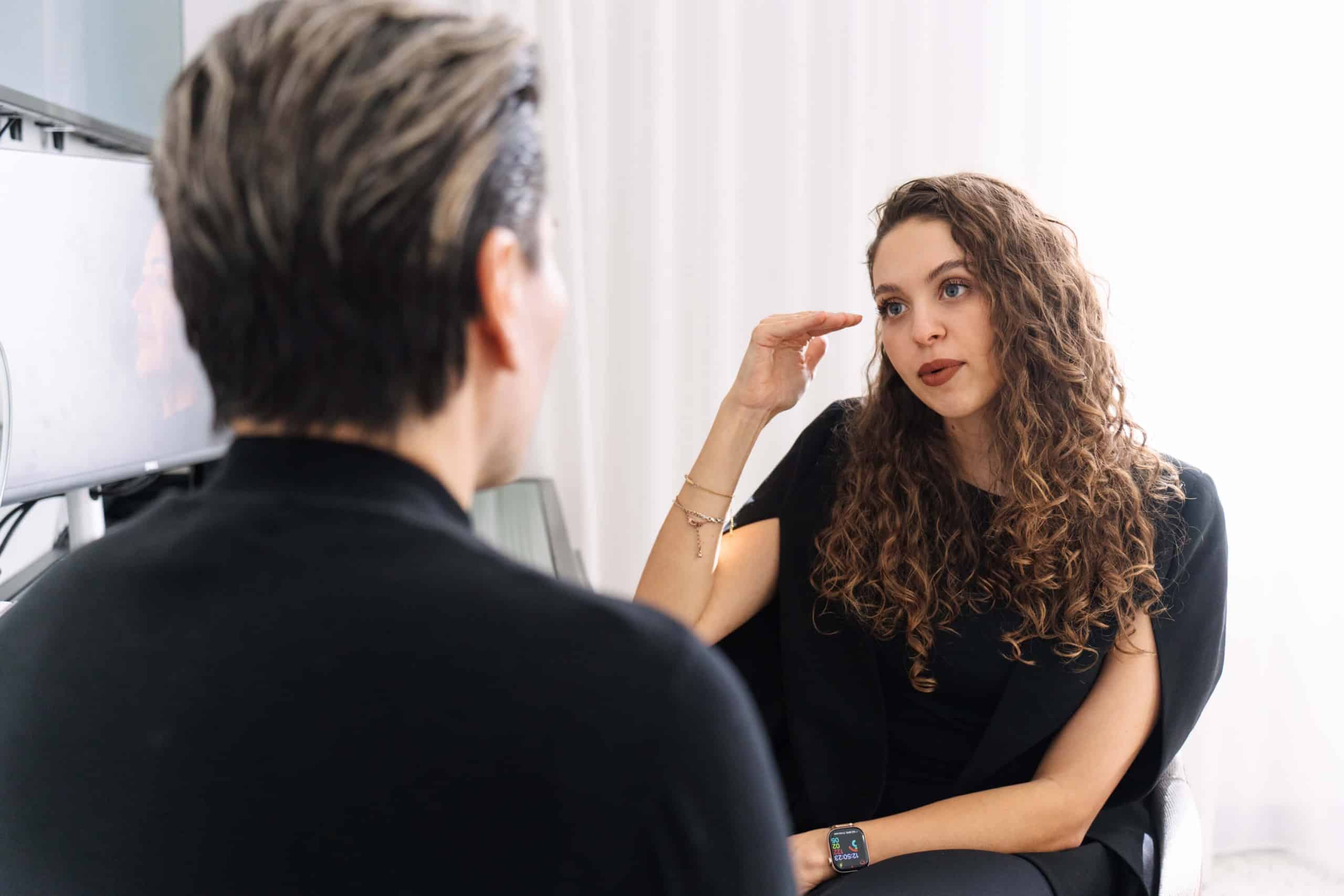 Hay Fever Consultations to treat hay fever in Sydney and Brisbane at Contour Clinics