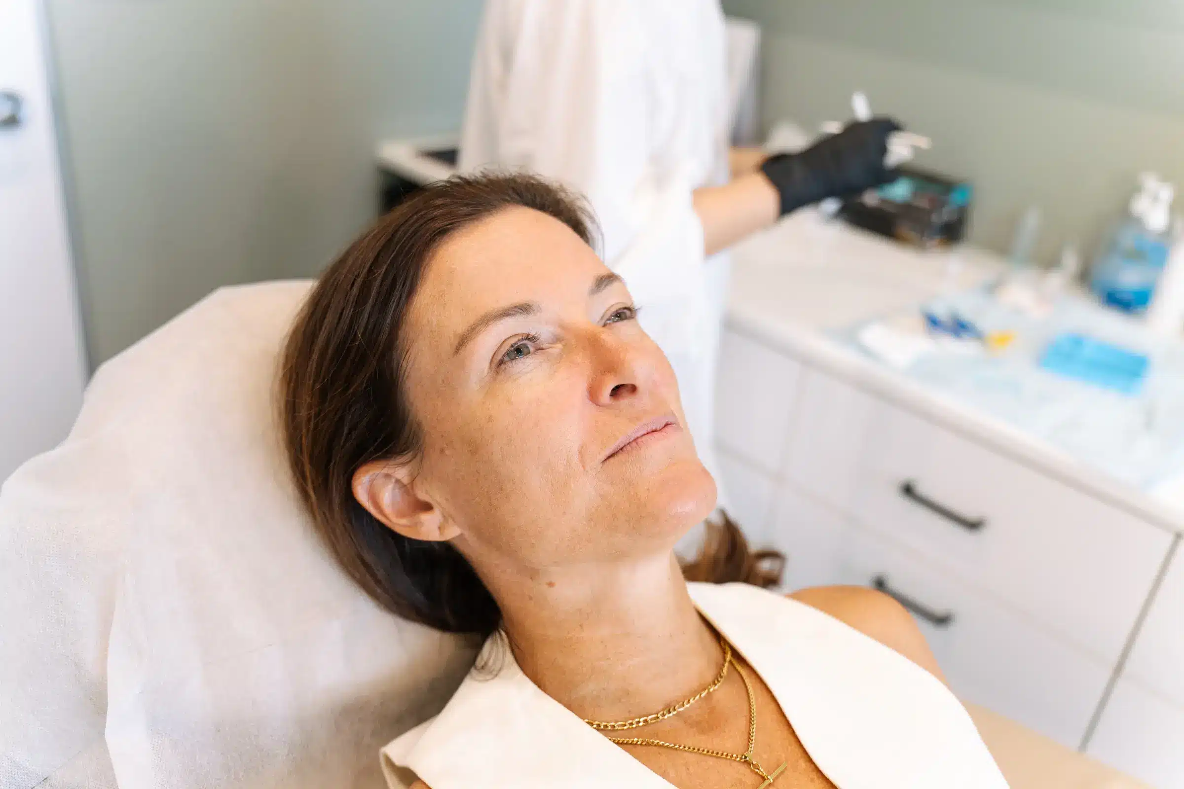 Can You Tighten Sagging Jowls Without Surgery