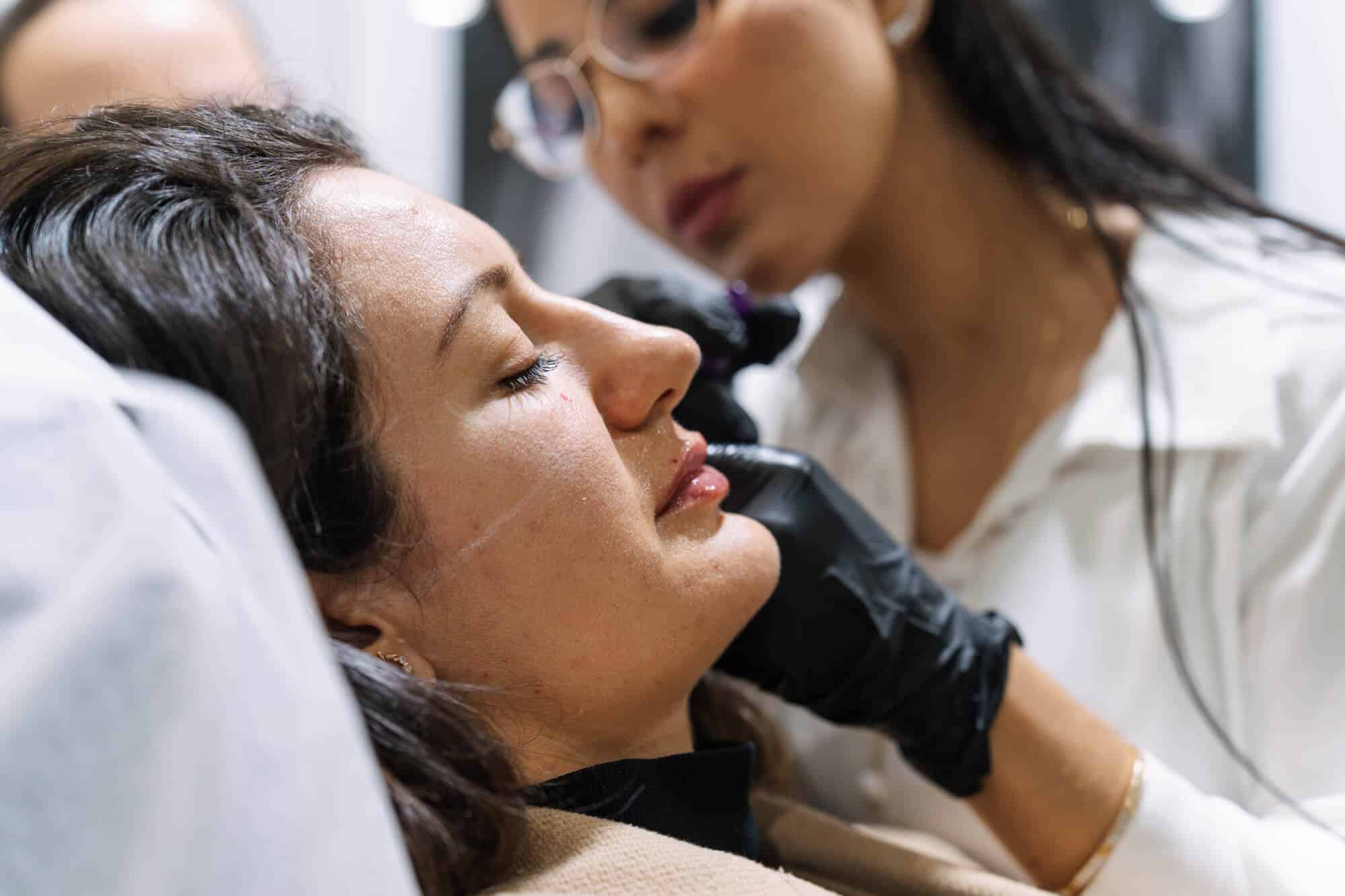 Cosmeti doctor consultation and treatment at Newtown cosmetic clinic