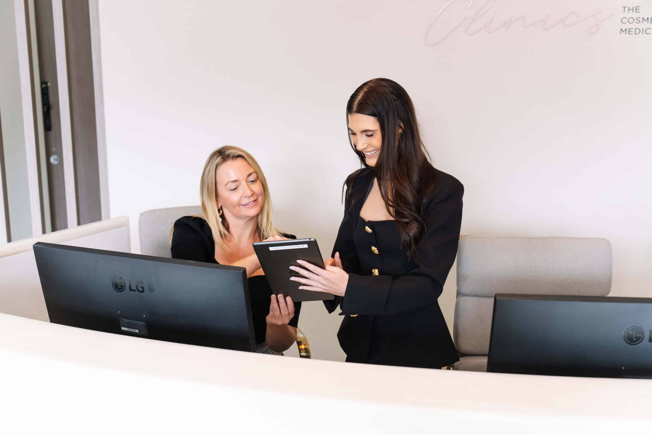 How to find Contour Clinics Stones Corner - cosmetic skin and laser clinic in Brisbane