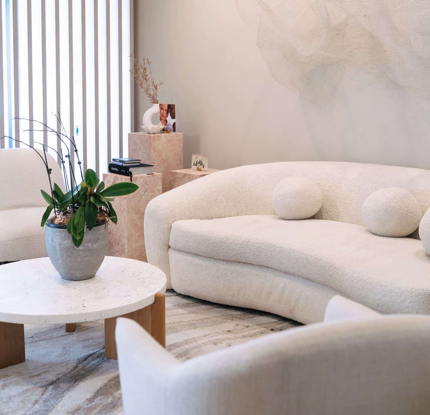 Patient lounge at Contour Clinics Miranda
