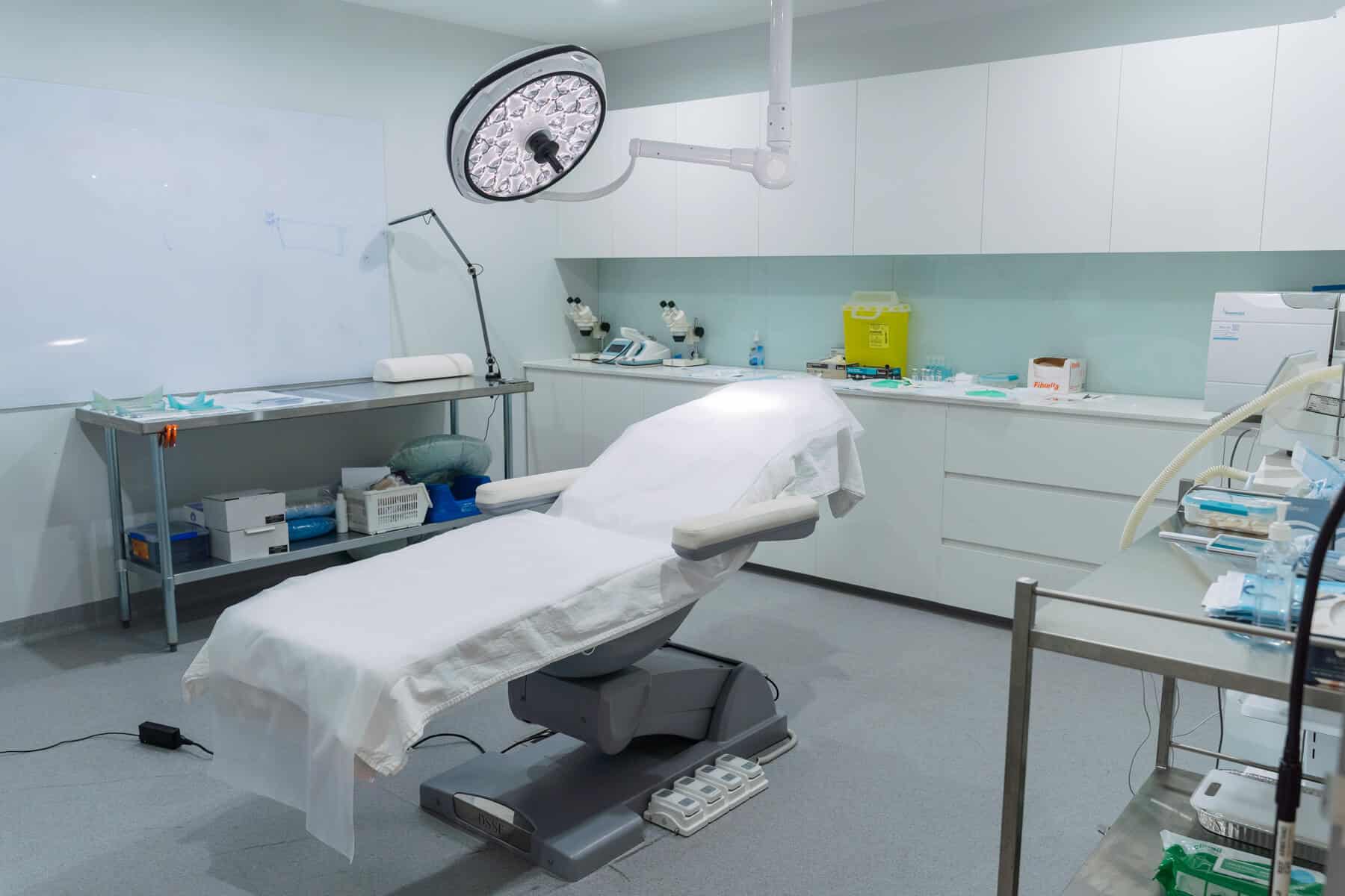 Surgery room at Newtown cosmetic clinic (1)