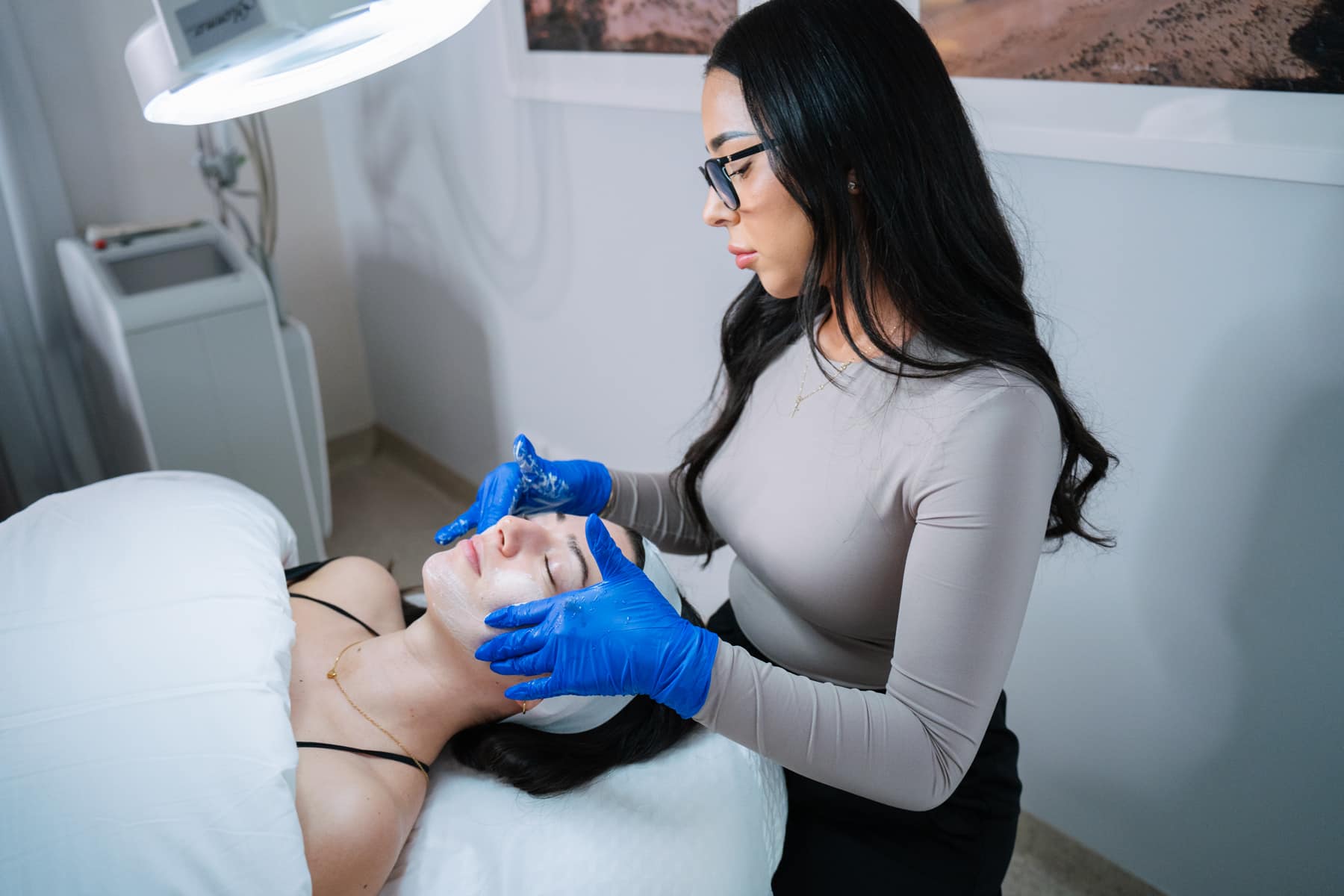 Glycolic, lactic and salcyclic acid milk peel with a dermal therapist in Sydney