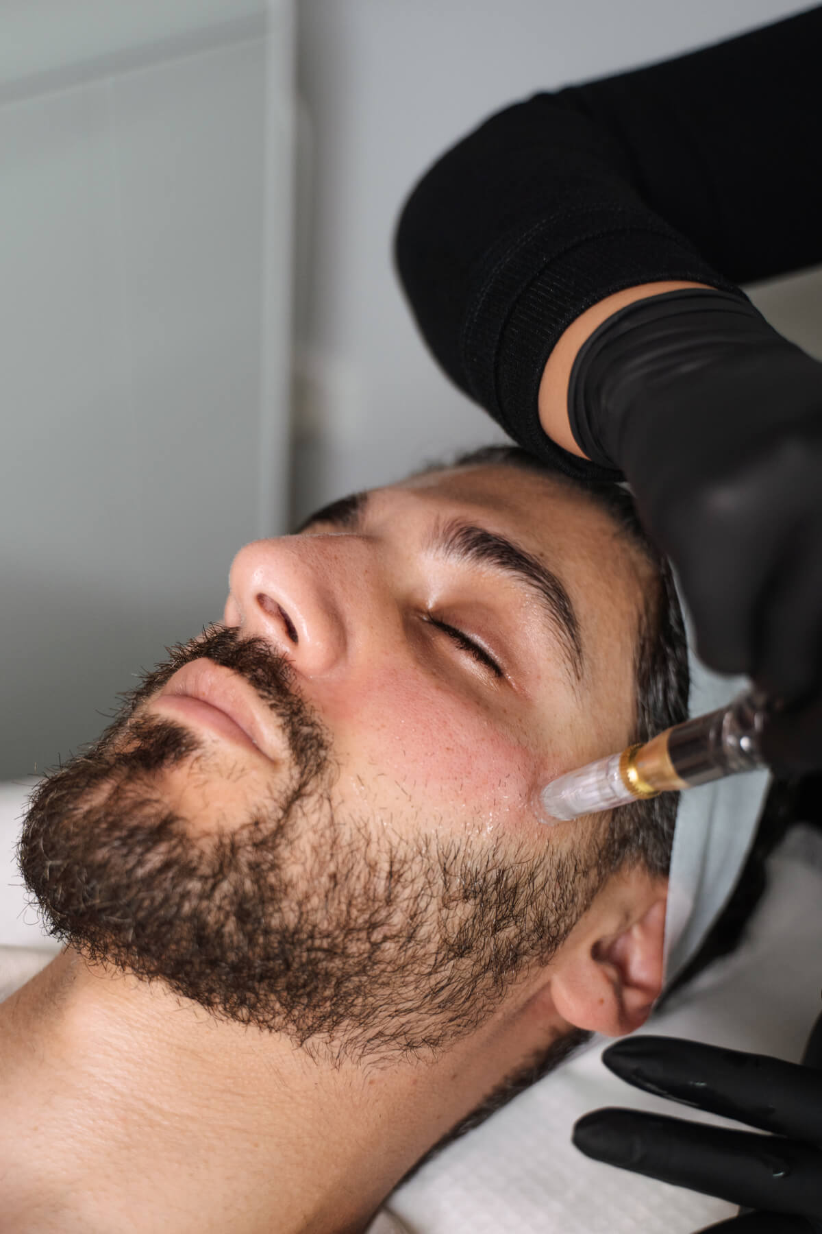 Men's facial at Sydney's Ilumae Skin Bar