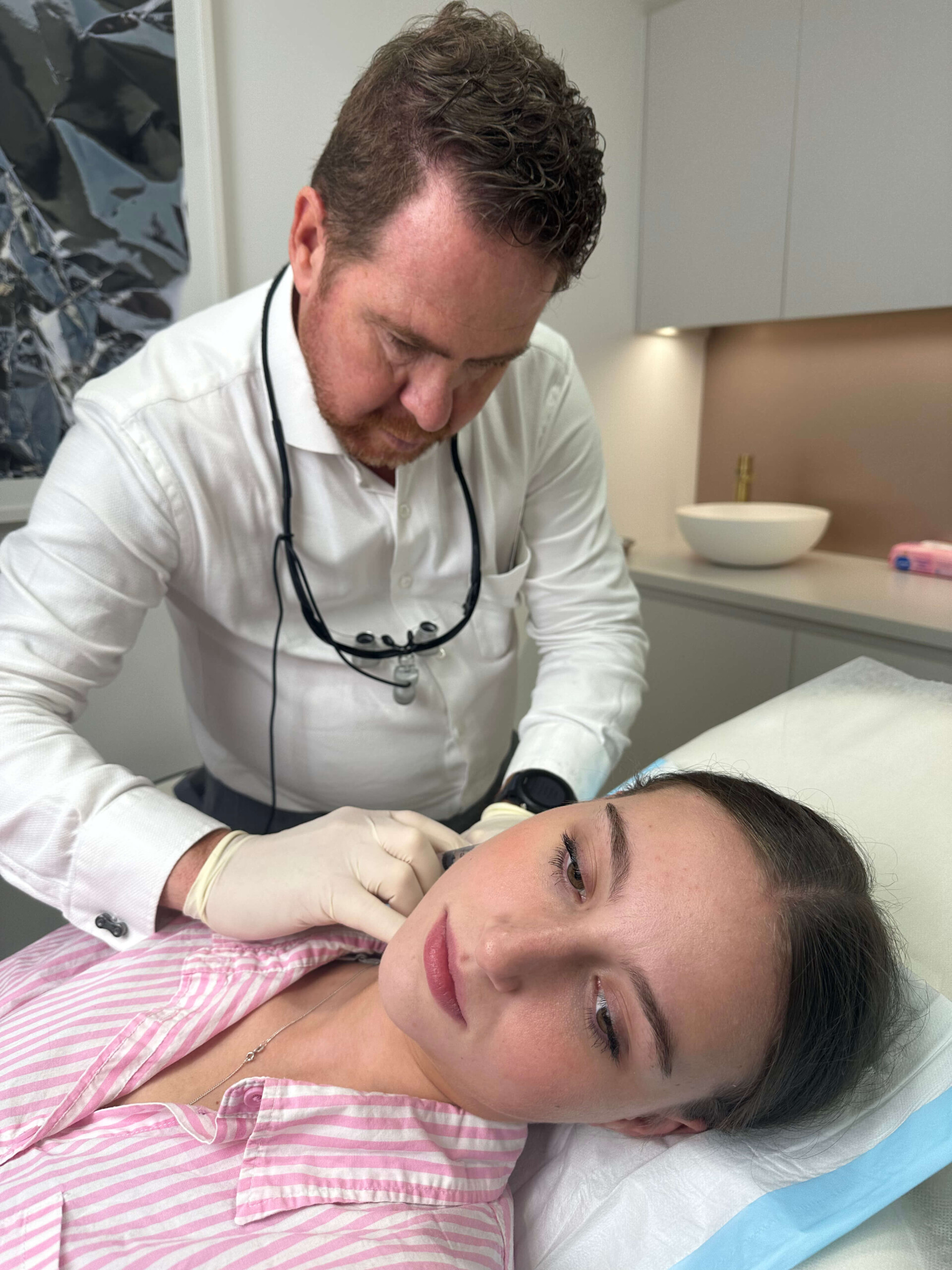 How to repair a stretched earlobe at Sydney's Contour Clinics