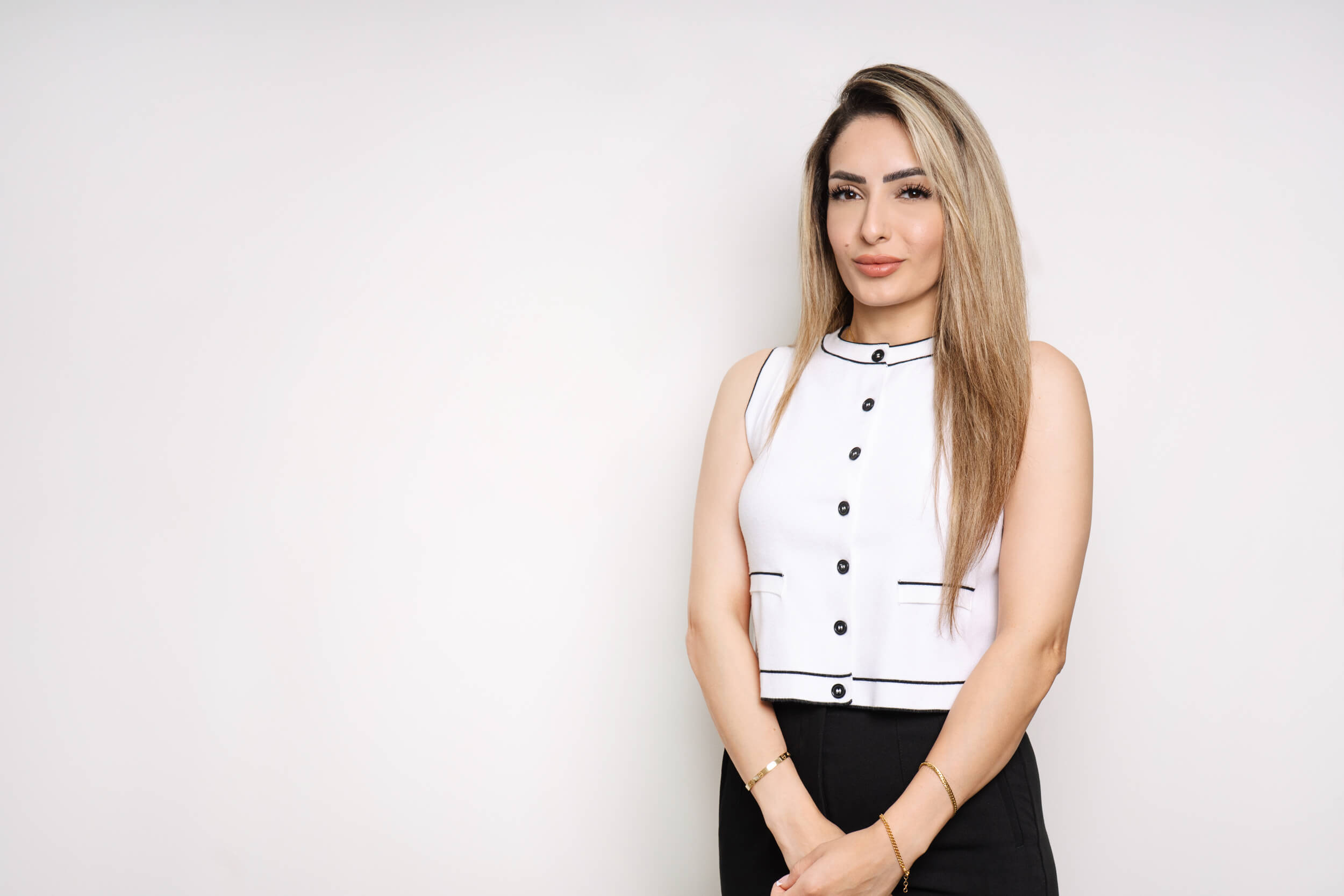 Riyam Raoof, Skin & Laser Therapist at Ilumaé Skin Bar. Sydney's best place for doctor-led facials.